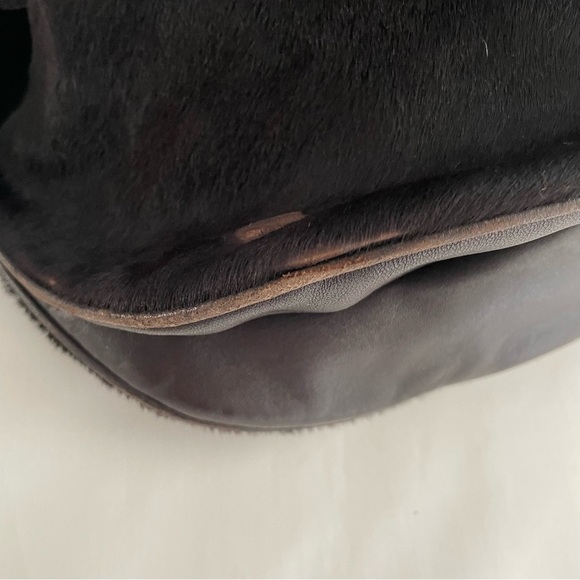 Tod’s Genuine Leather & Animal Hair Drawstring Shoulder Bag Brown - Picture 10 of 16